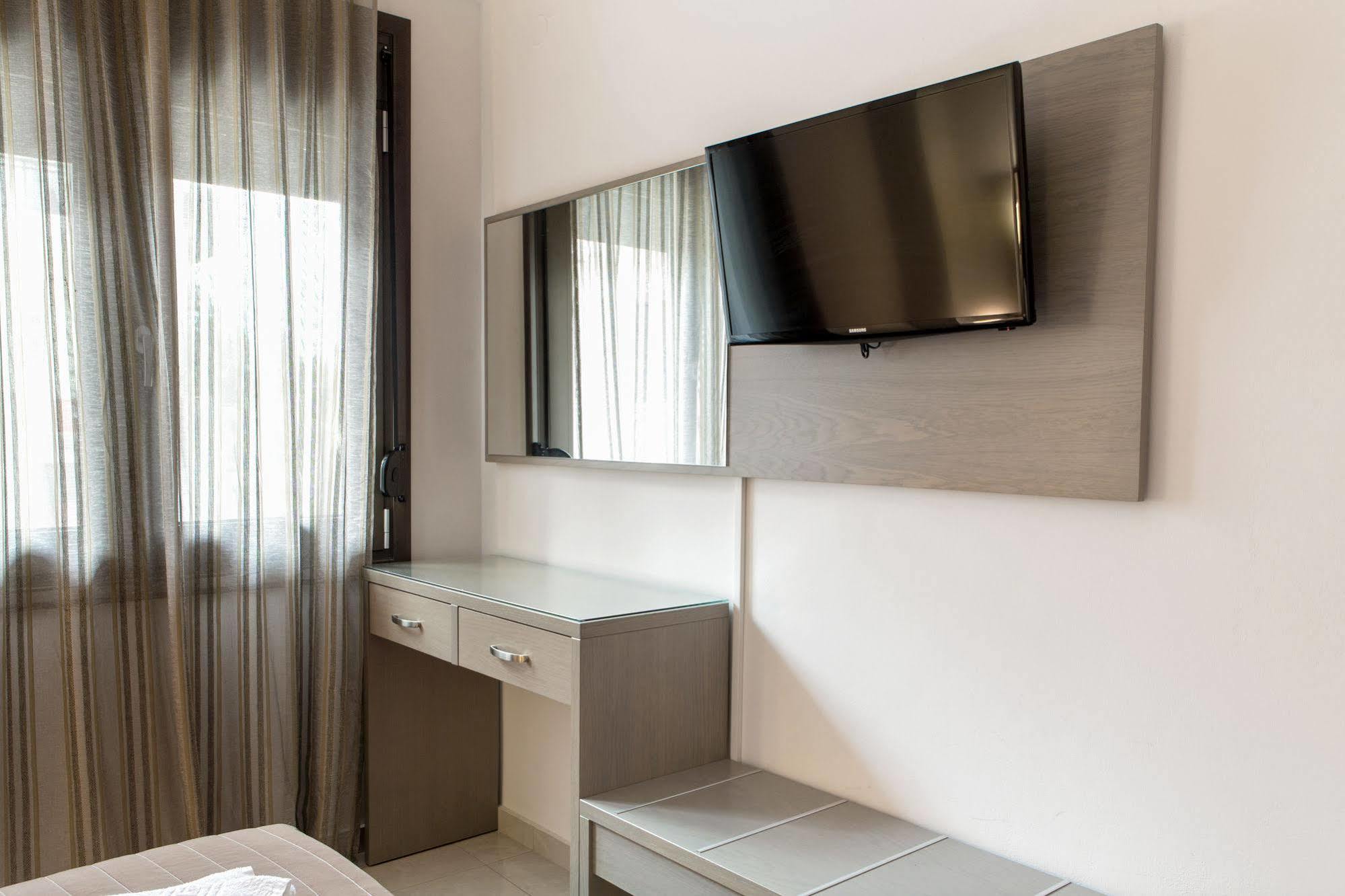 Angela Apartments Kato Daratso Extérieur photo
